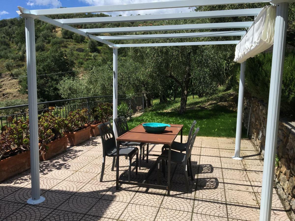 Agriturismo Oltrealmare Civezza Zewnętrze zdjęcie